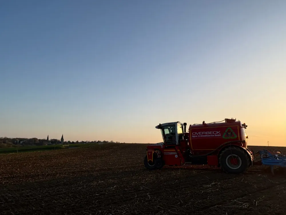 Vervaet Selbstfahrer im Abendlicht